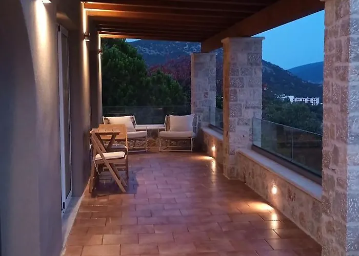 Athena Villa Ermioni